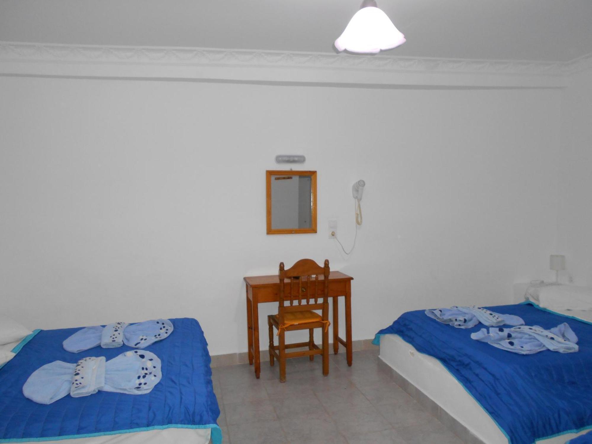 Studios Apartments Kapetanios Perissa  Exterior photo
