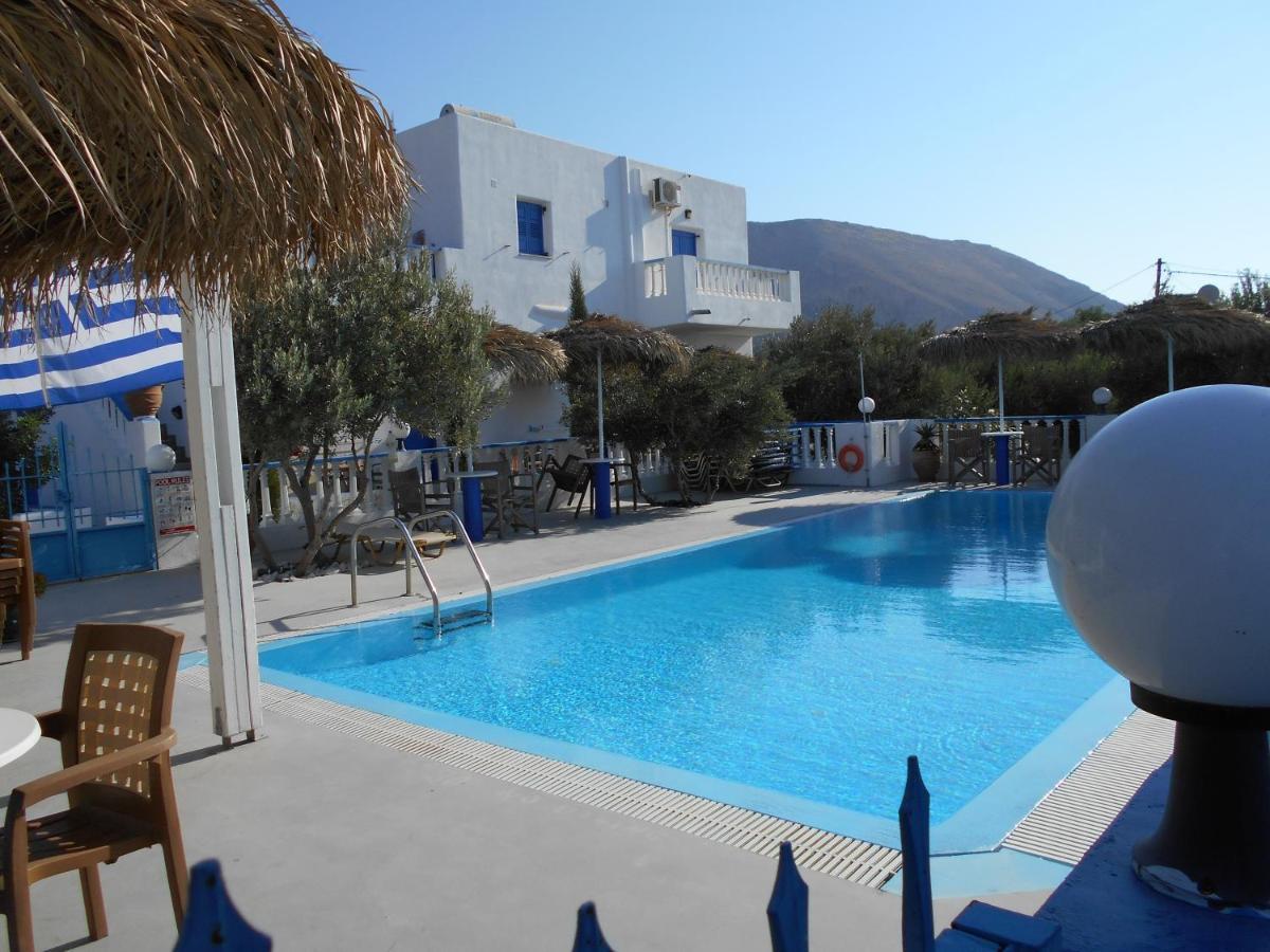 Studios Apartments Kapetanios Perissa  Exterior photo