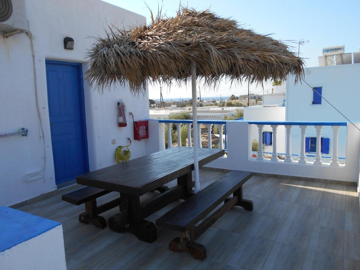 Studios Apartments Kapetanios Perissa  Exterior photo