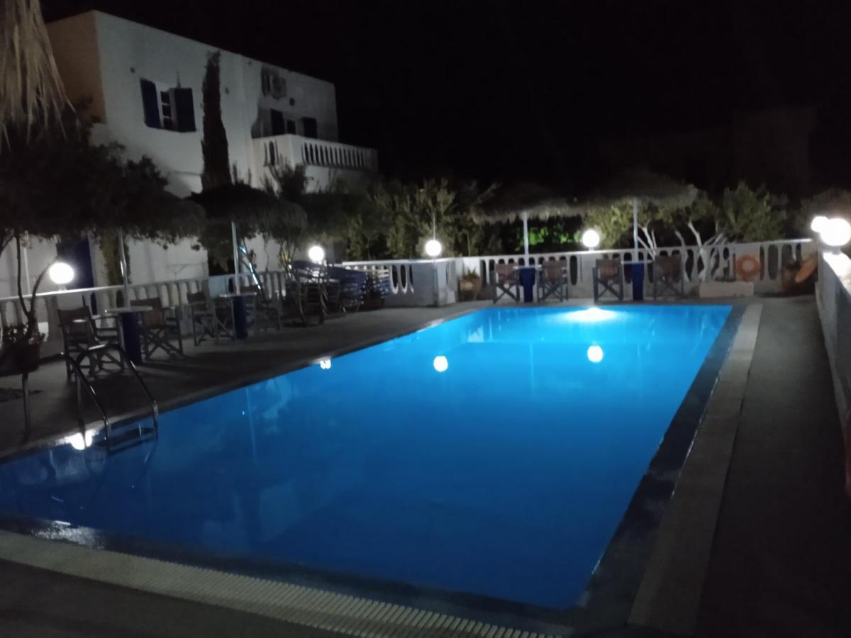 Studios Apartments Kapetanios Perissa  Exterior photo