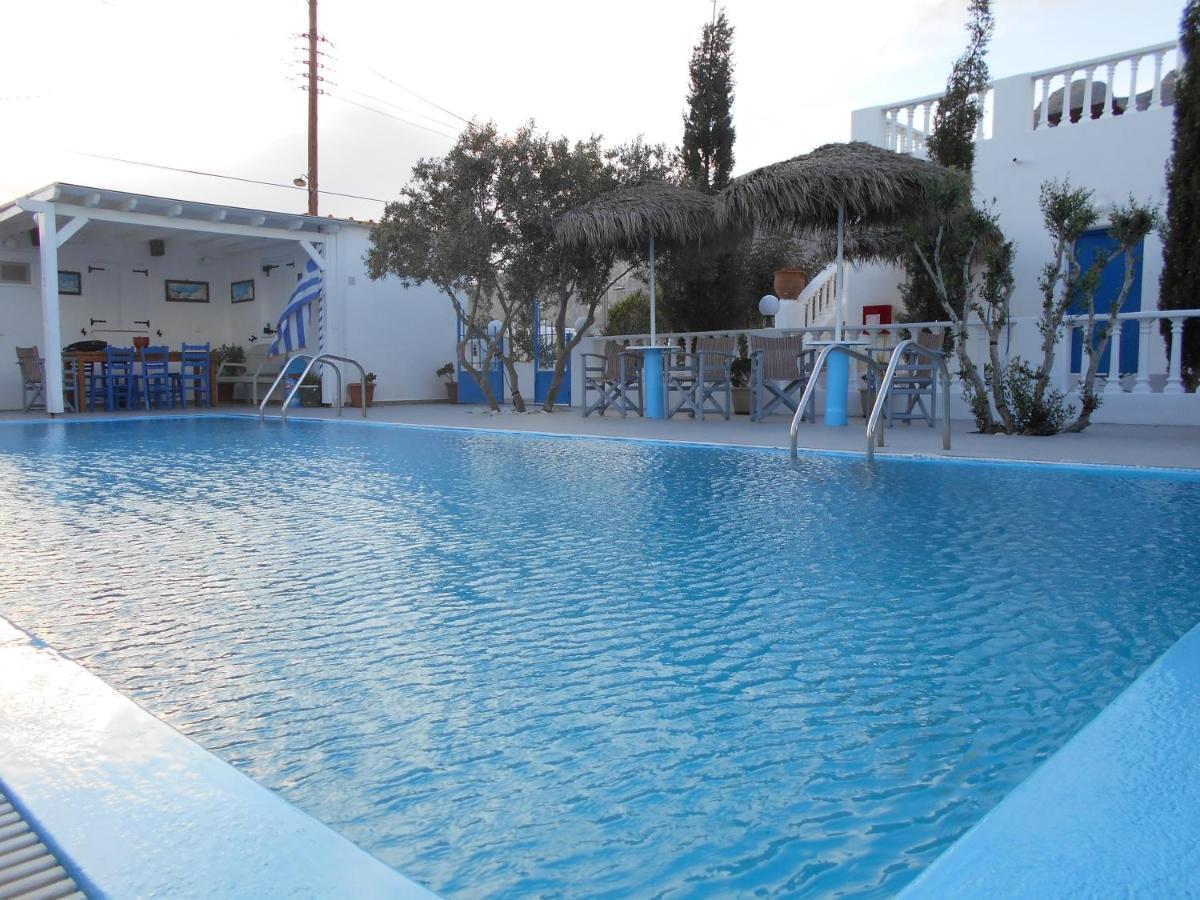Studios Apartments Kapetanios Perissa  Exterior photo