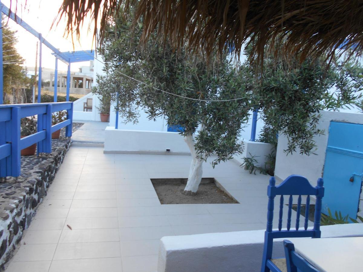 Studios Apartments Kapetanios Perissa  Exterior photo