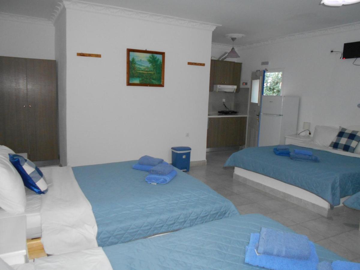 Studios Apartments Kapetanios Perissa  Exterior photo