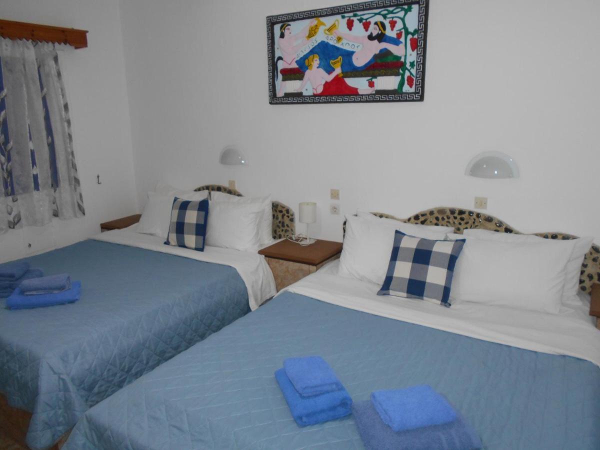 Studios Apartments Kapetanios Perissa  Exterior photo