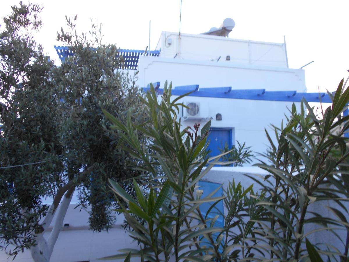 Studios Apartments Kapetanios Perissa  Exterior photo